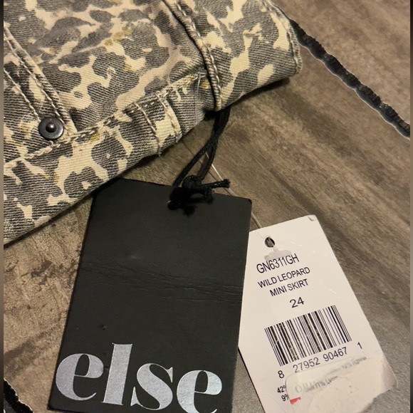 Else - Denim Leopard Print Jean Mini Skirt - Picture 2 of 6